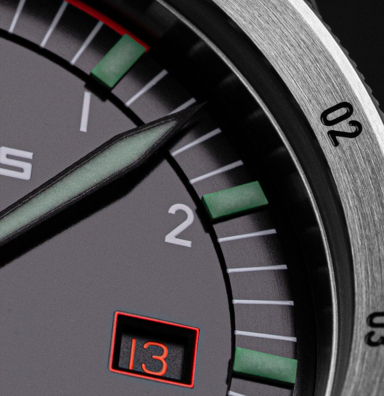 Fortis Flieger F-39 auf Block Bracelet