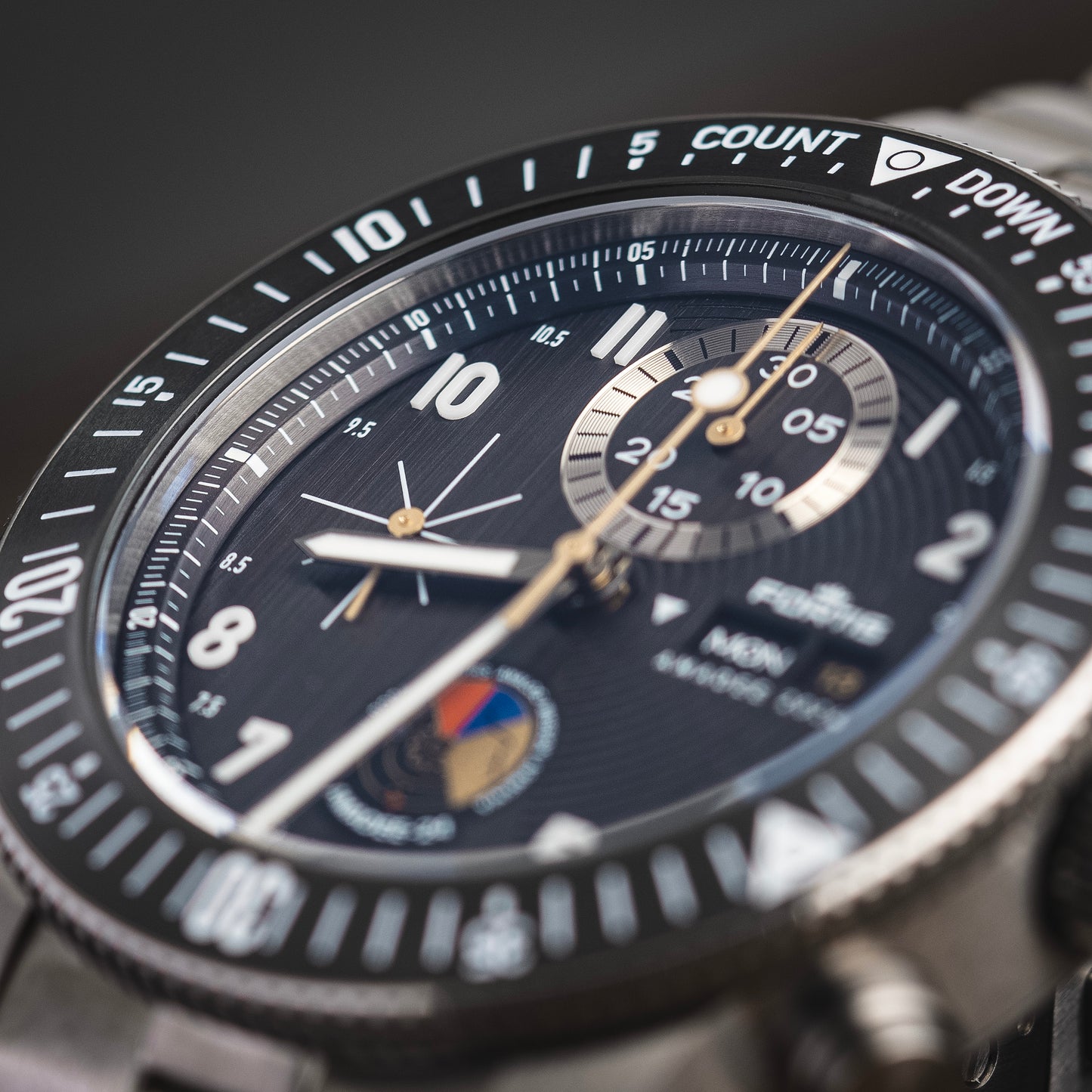 Fortis Novonaut Titan N-42 Amadee-24 auf Block Bracelet Edition 100