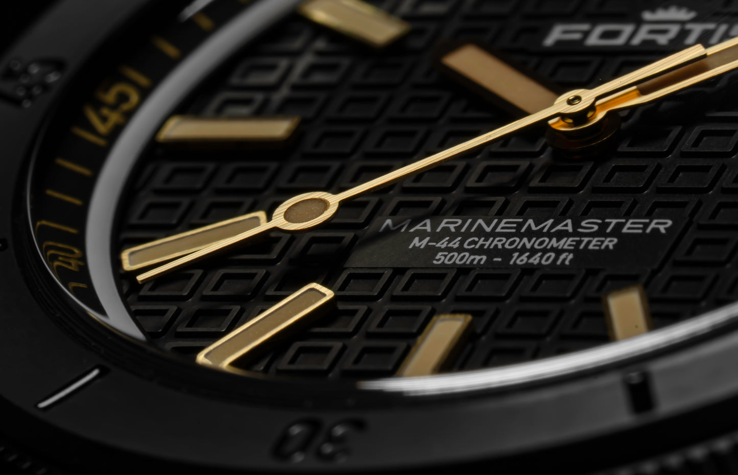 Marinemaster M-44 DLC Black Resin auf Horizon Strap, F8120031