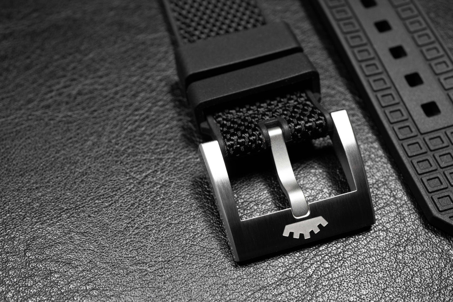 Fortis Hybrid Strap Black | 21mm (Kopie)