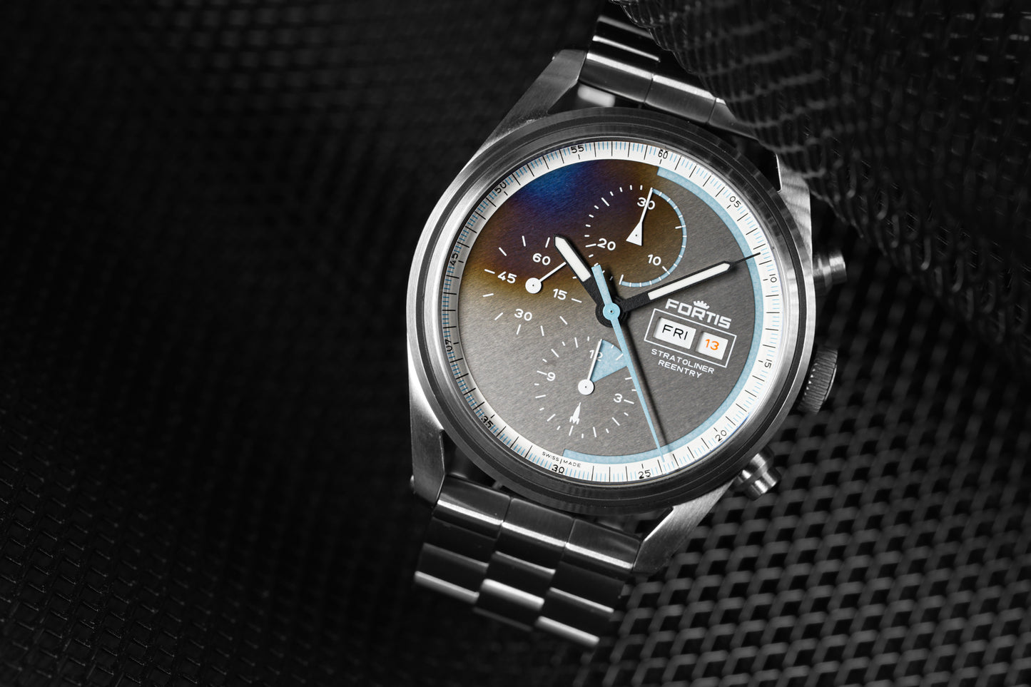 Fortis Stratoliner S-41 Reentry Edition auf Block Bracelet