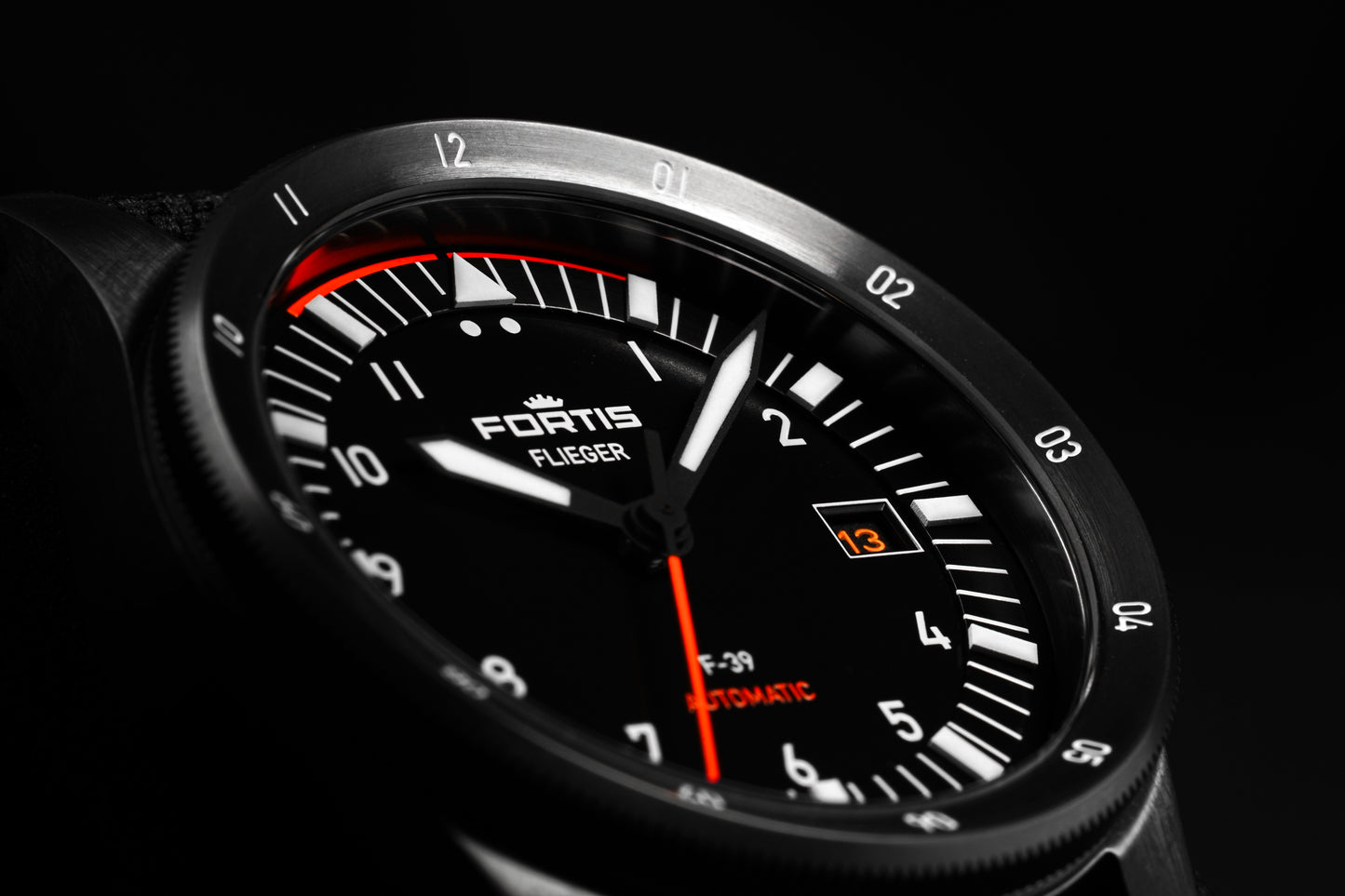 Flieger F-41 Werk 7 Mission Black auf Hybrid Strap, F4220030